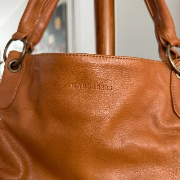 Wanderers Travel Co - Petite Toulouse in Tan Leather - Picture 3 of 15
